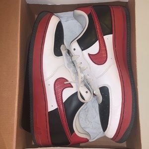 Af1 '07 Bulls' 315122-162 Classic Rare Bred